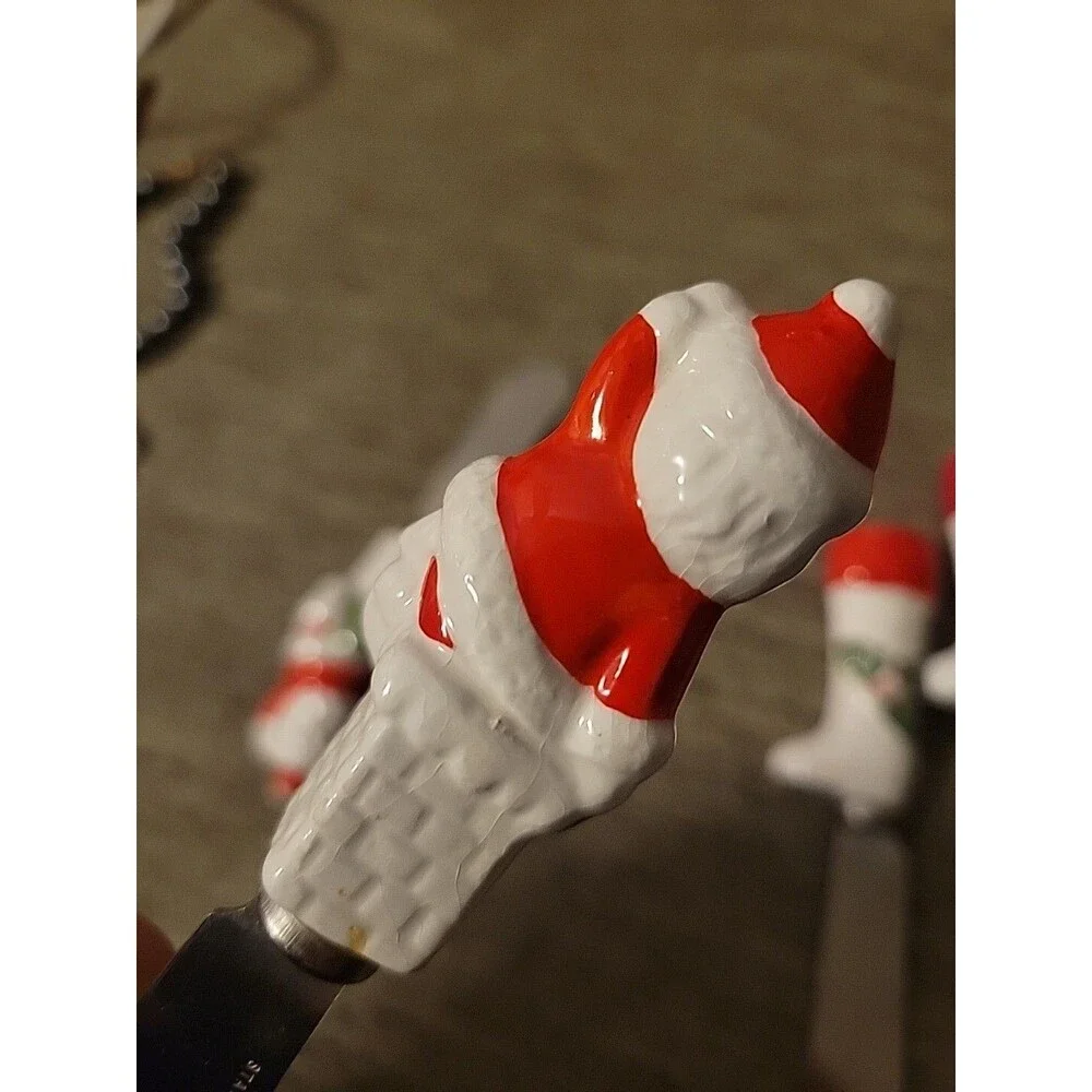 Set Of 4 Vtg Christmas Santa Stocking Cheese Spreader Butter Knife Taiwan